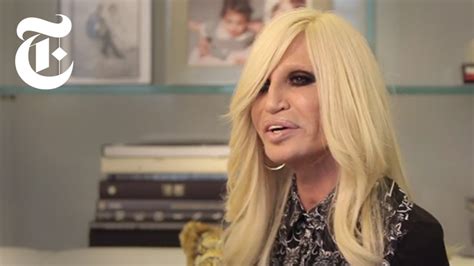 donatella versace gezicht|donatella versace interview.